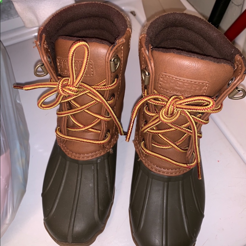 Girls Sperry Duck Boots like new! Size 12